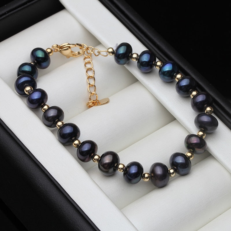 CHÉRIE PEARL CHARM BRACELET