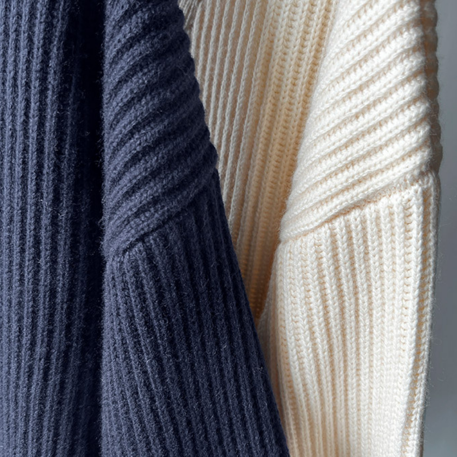 BRIDGET VELOURA™ MERINO WOOL TURTLENECK