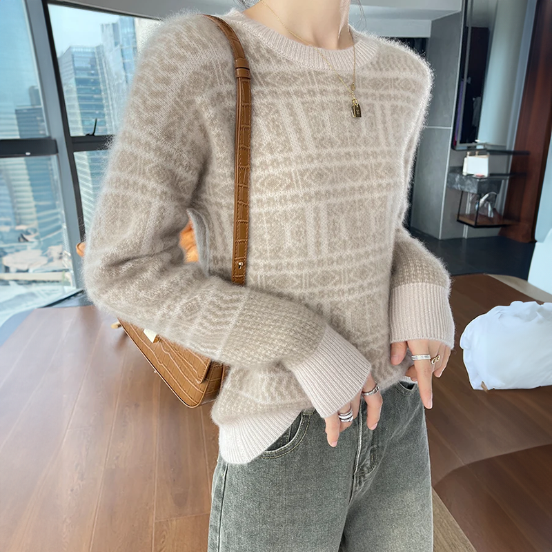 CASHMERE CHIC PATCHWORK KNIT SWEATER